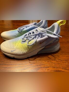 Nike Women's Air Max 270 Gradient Yellow Lavender Athletic Shoes